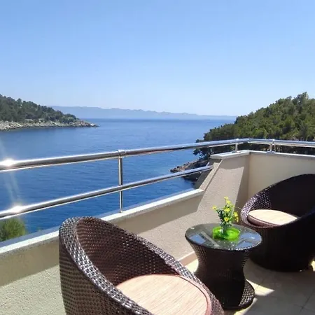 Ivano * Milna (Brac)