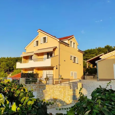 Ivano Apartman *