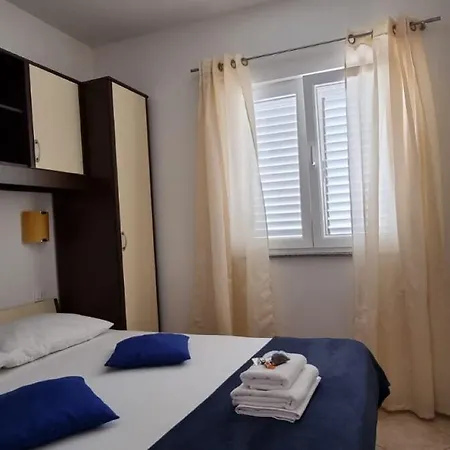 Ivano Apartament Milna (Brac)