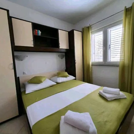 Ivano Apartament Milna (Brac)